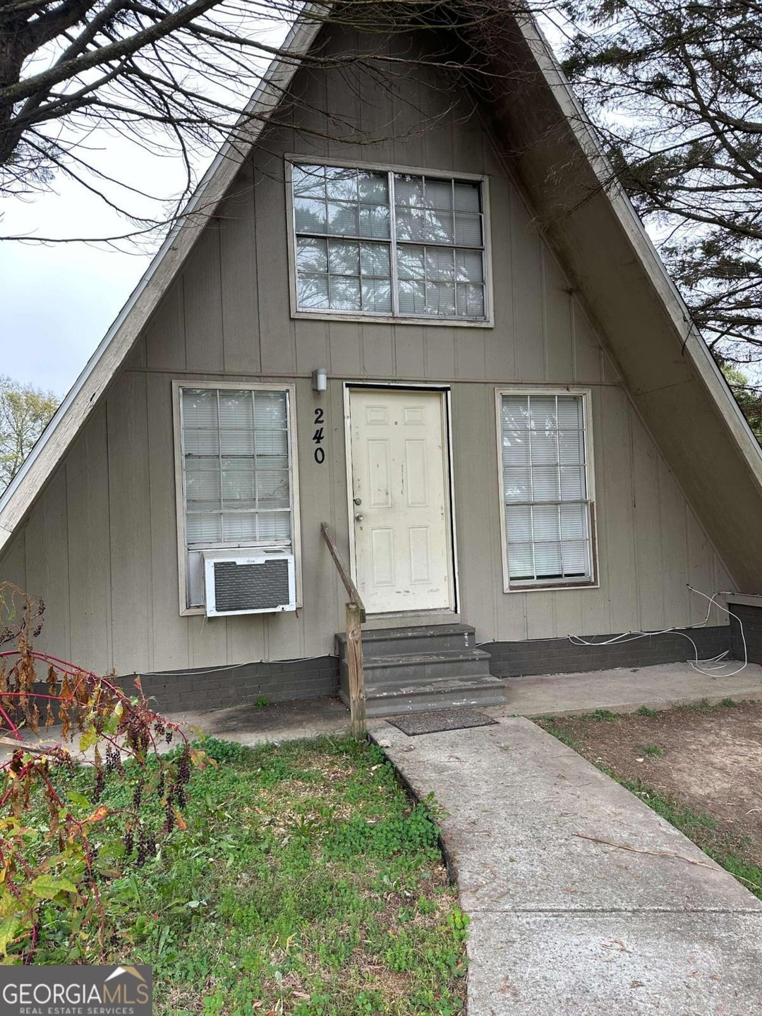 240 Valley View Cir SE, Calhoun, GA 30701 - photo 1