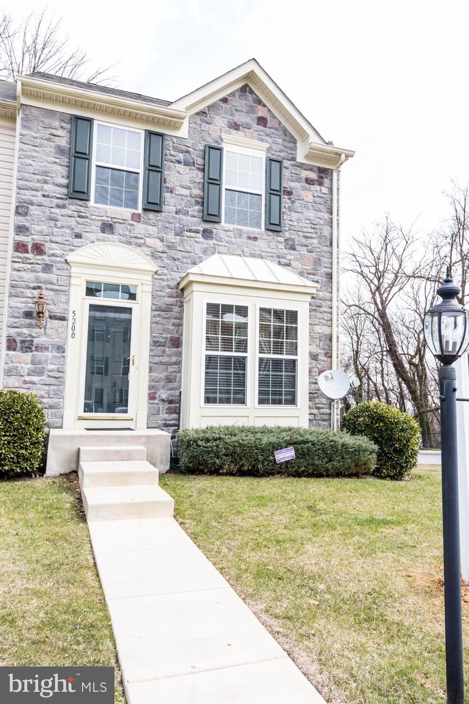 5200 Wyndholme Cir unit 1, Baltimore, MD 21229 - photo 1