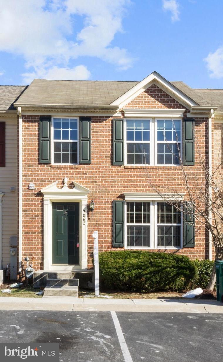 7062 Holly Springs Ln, Elkridge, MD 21075 - photo 1