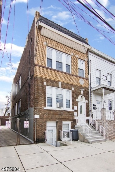 687 N 8th St, Newark, NJ 07107 - photo 1