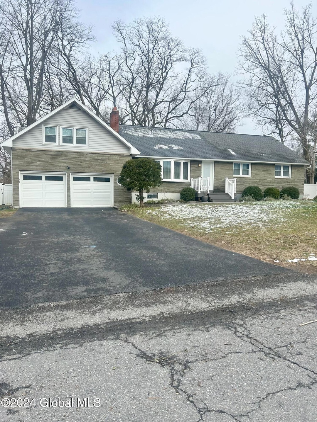 18 Northgate Dr, Albany, NY 12203 - photo 1