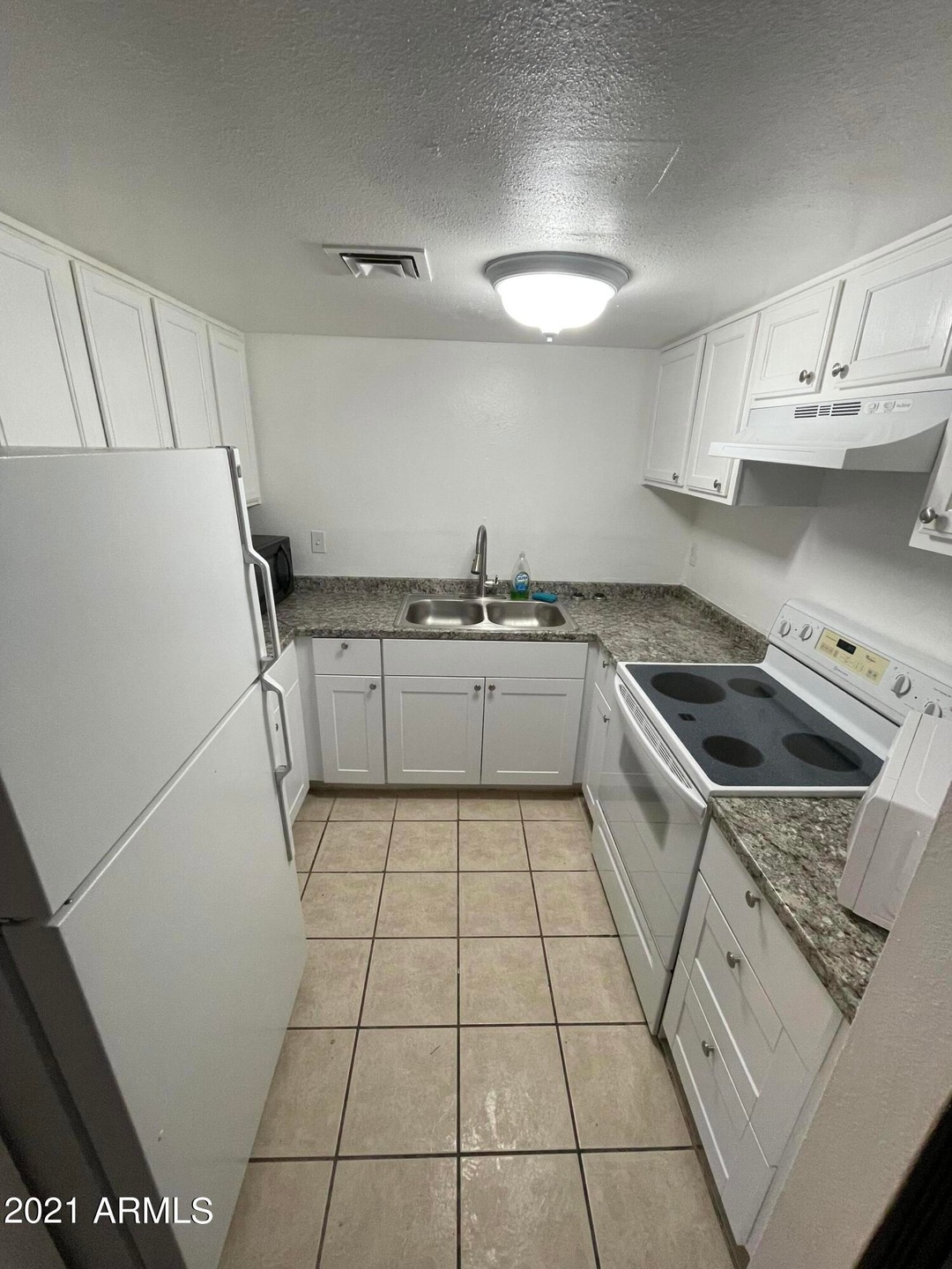 2692 N 43rd Ave unit 31A, Phoenix, AZ 85009 - photo 1