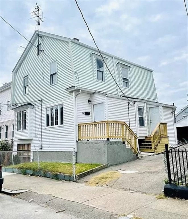 28 Slater St unit 2, Pawtucket, RI 02860 - photo 1