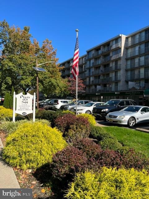 401 Cooper Landing Rd unit 304 PLAYA DEL SOL, Cherry Hill, NJ 08002 - photo 1