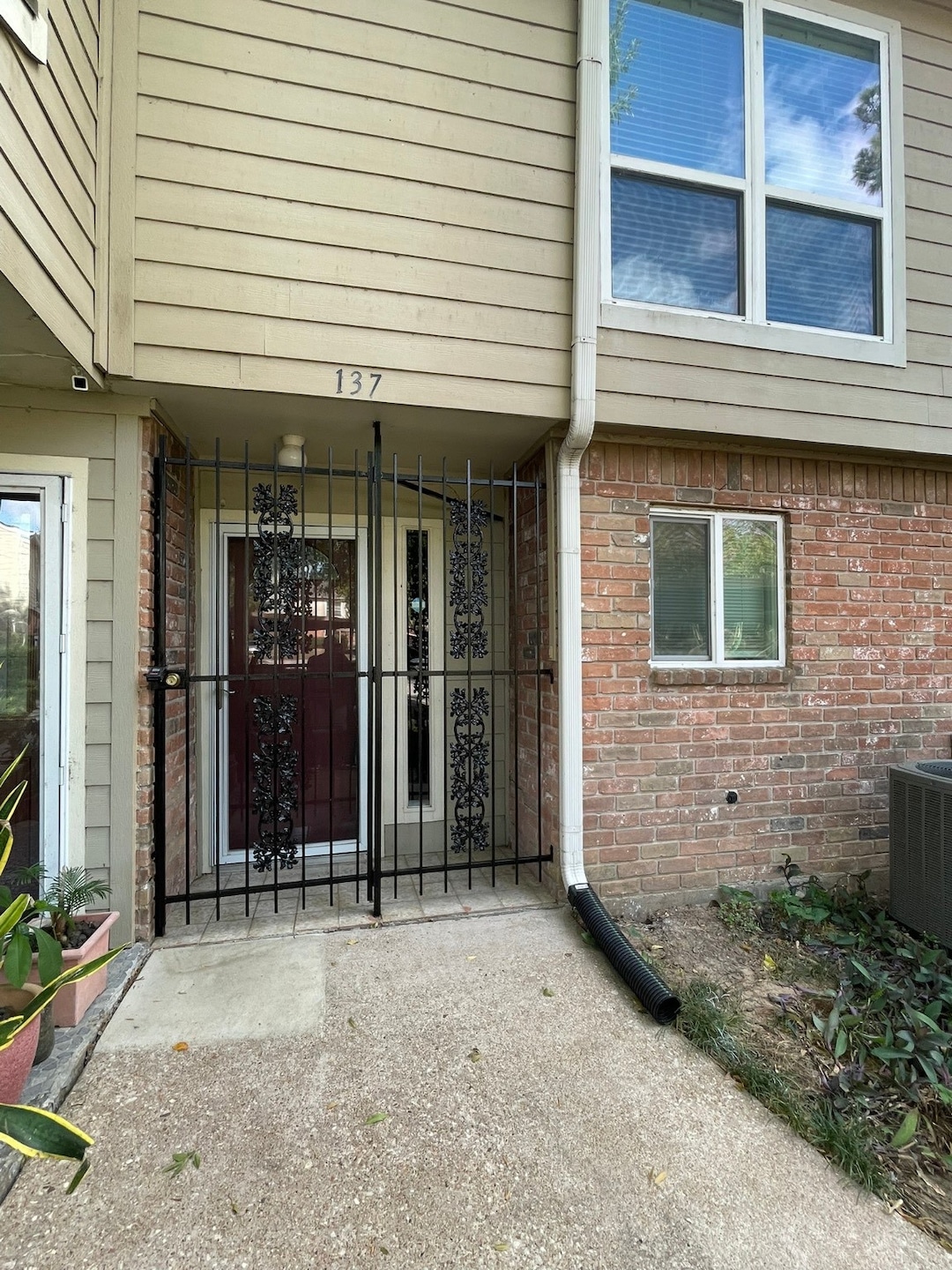 For Rent $1,750/month