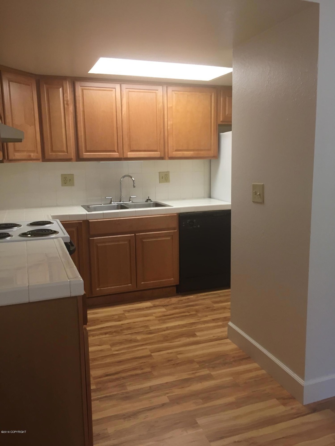 4318 Checkmate Dr unit 28, Anchorage, AK 99508 - photo 1