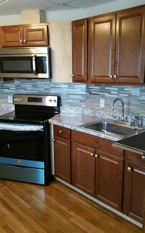 22 5th Ave unit 2L, Taunton, MA 02780 - photo 1