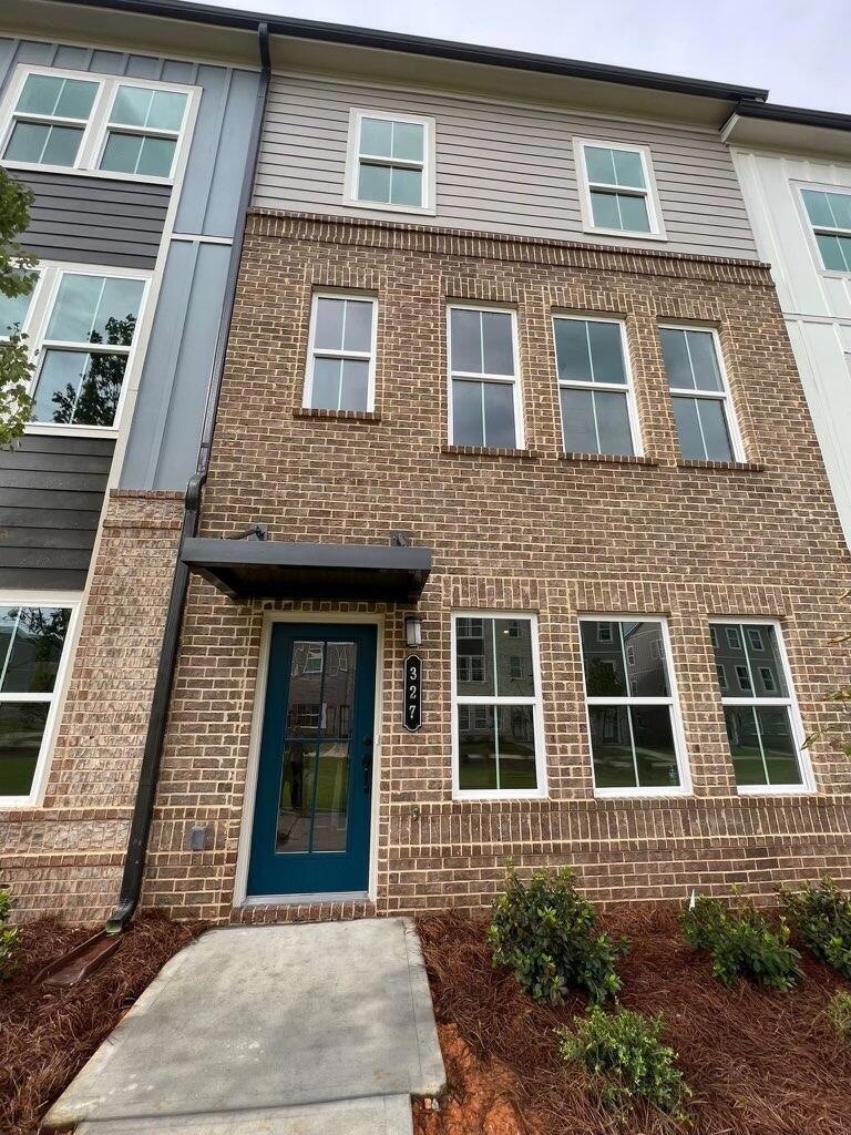 327 Maltibie Dr, Acworth, GA 30102 - photo 1