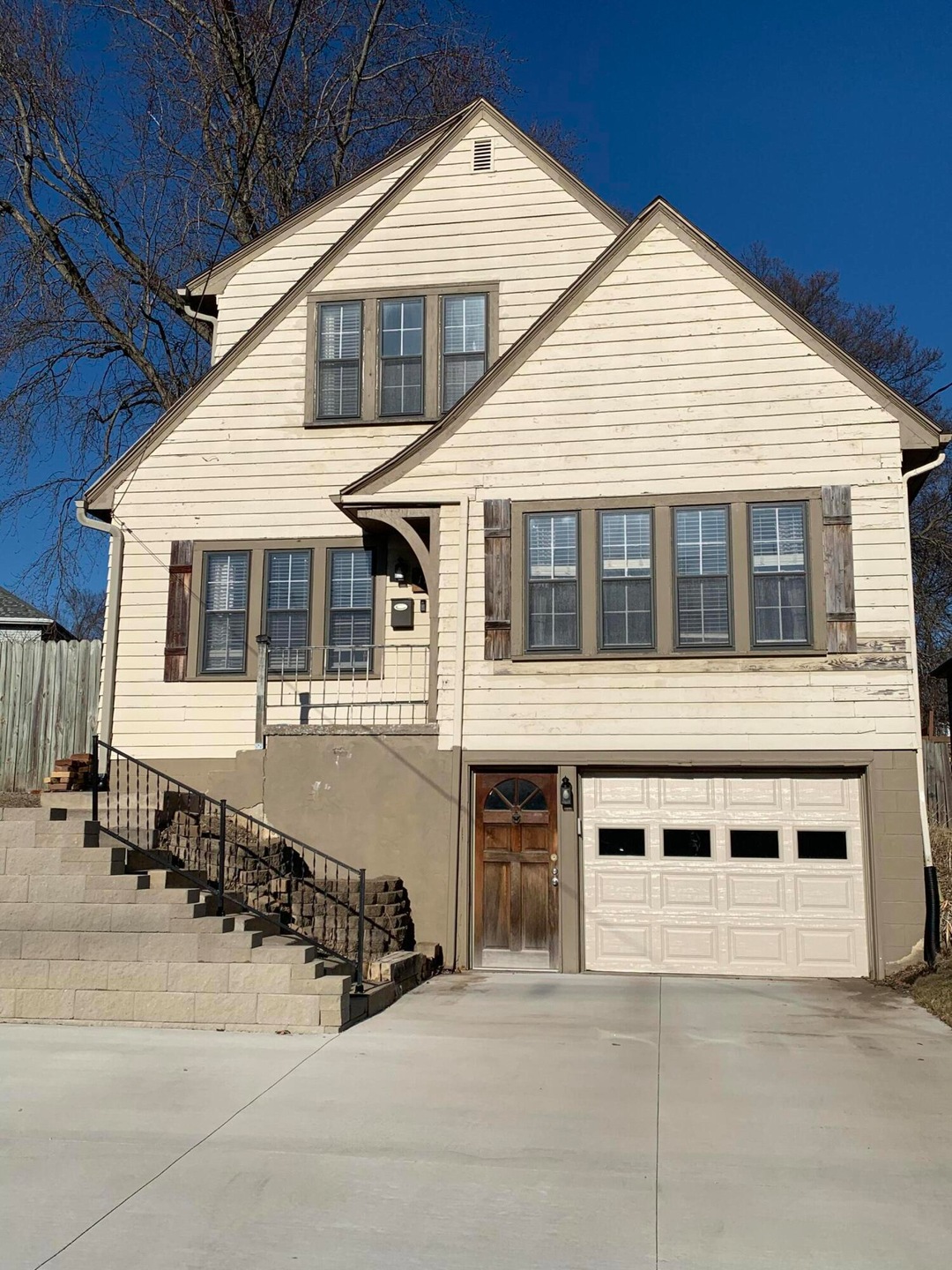 to 1115 Cedar St.
