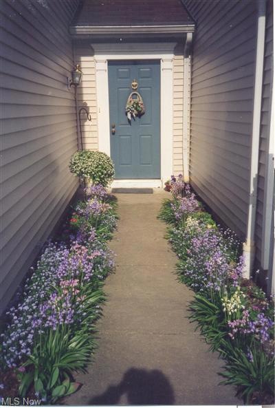 Welcome to 720 Winding Way!!