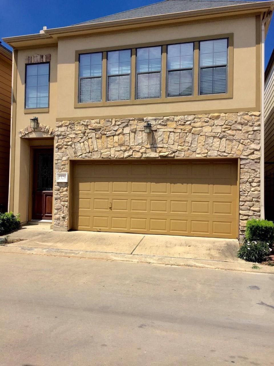 For Rent $2,350/month • Co-Listing Agent