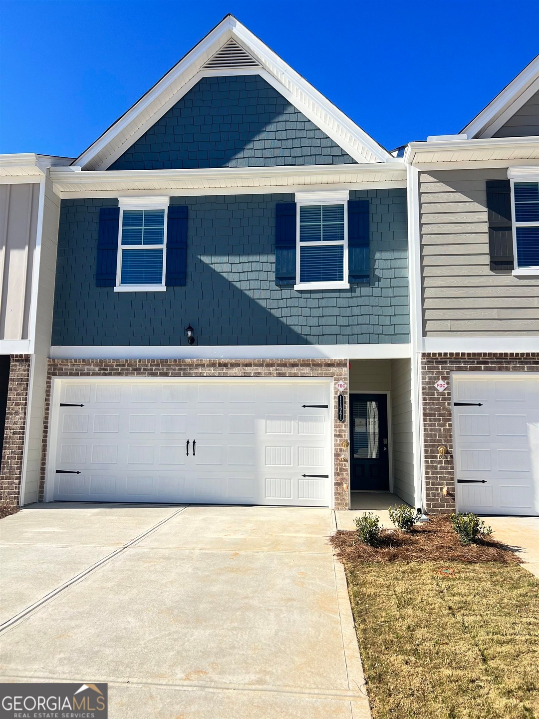 100% COMPLETE AND MOVE-IN READY!