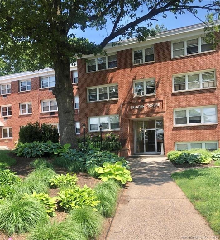 457 Whalley Ave unit 404, New Haven, CT 06511 - photo 1