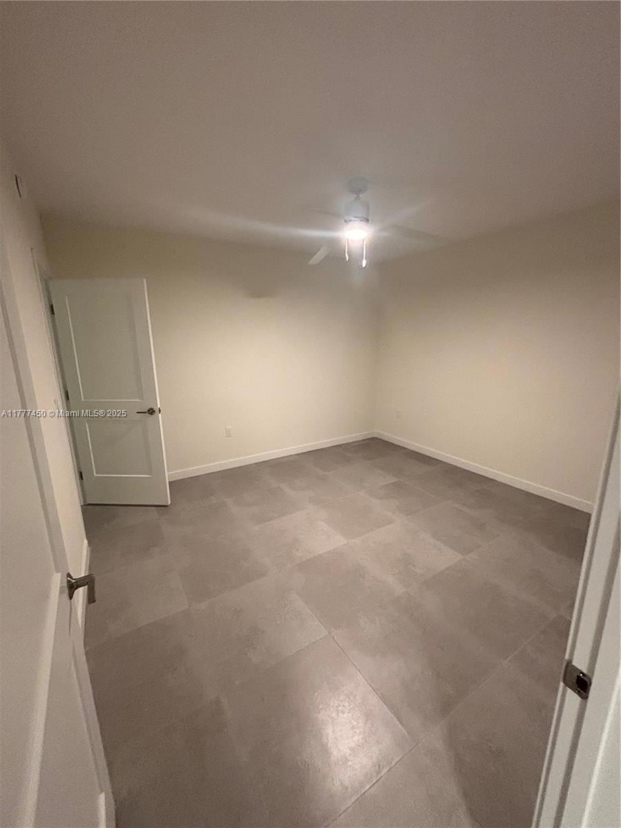 16395 Biscayne Blvd unit TH 6, North Miami Beach, FL 33160 - photo 1