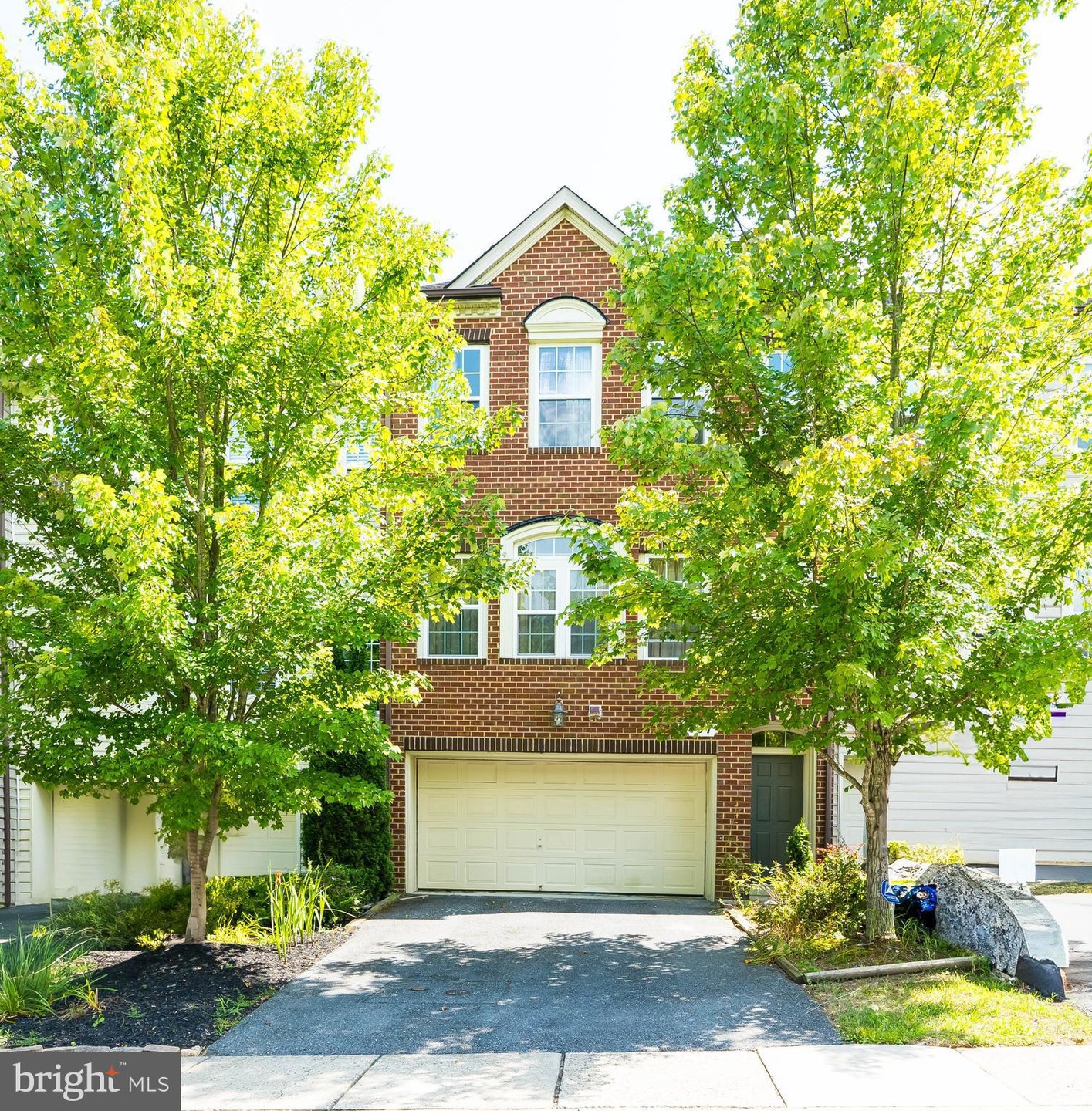 1737 Chiswick Ct, Silver Spring, MD 20904 - photo 1