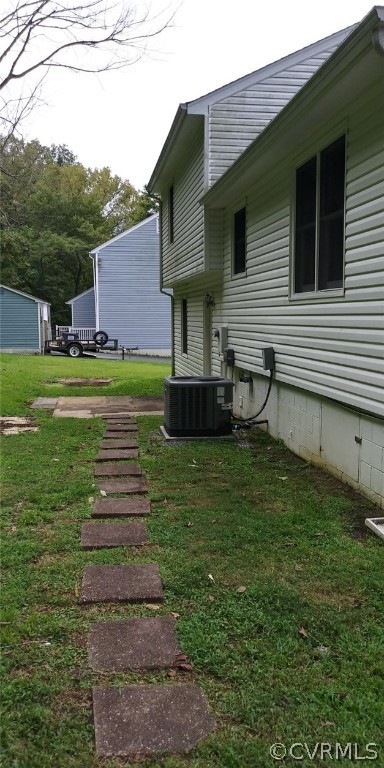 11005 Sassafras Dr, Hopewell, VA 23860 - photo 1