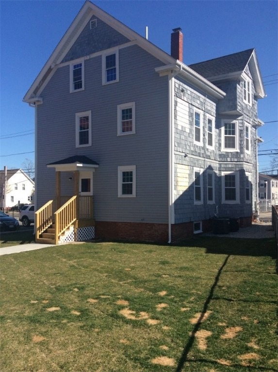 109 Main St unit 1, Warren, RI 02885 - photo 1