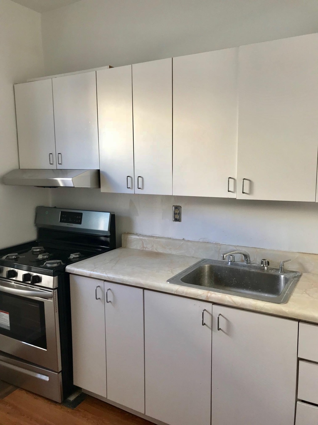 unlisted-address, Long Island City, NY 11103 - photo 1