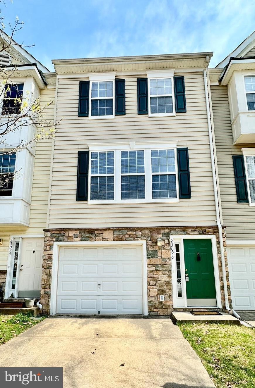 23096 Fontwell Square, Sterling, VA 20166 - photo 1