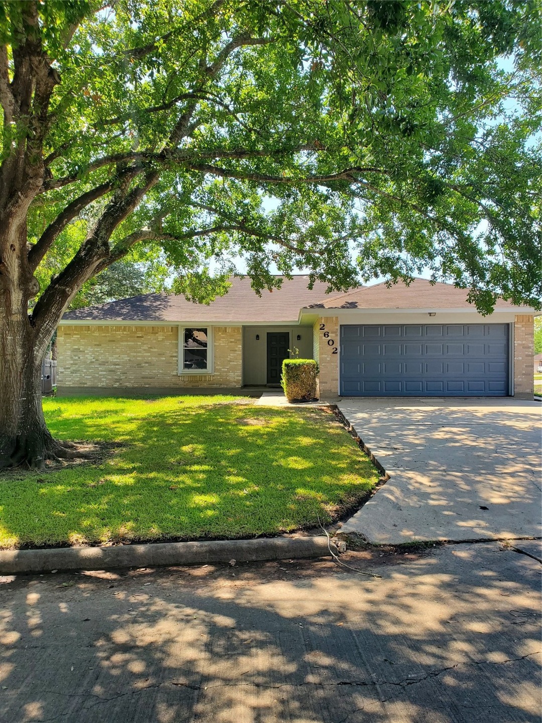 2602 La Mesa St, Bay City, TX 77414 - photo 1