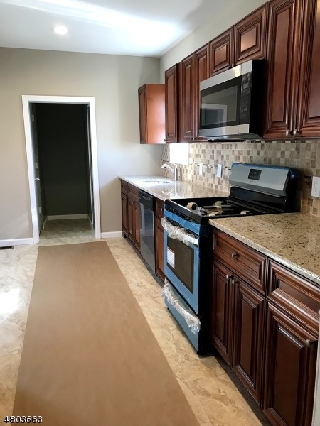 1025 Chandler Ave, Roselle, NJ 07203 - photo 1