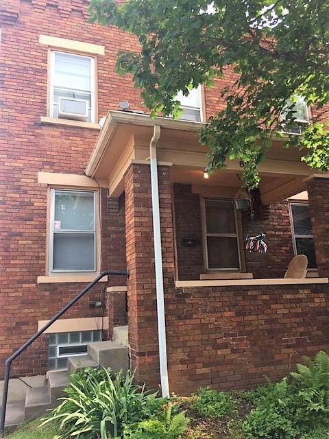 82 E Welch Ave, Columbus, OH 43207 - photo 1