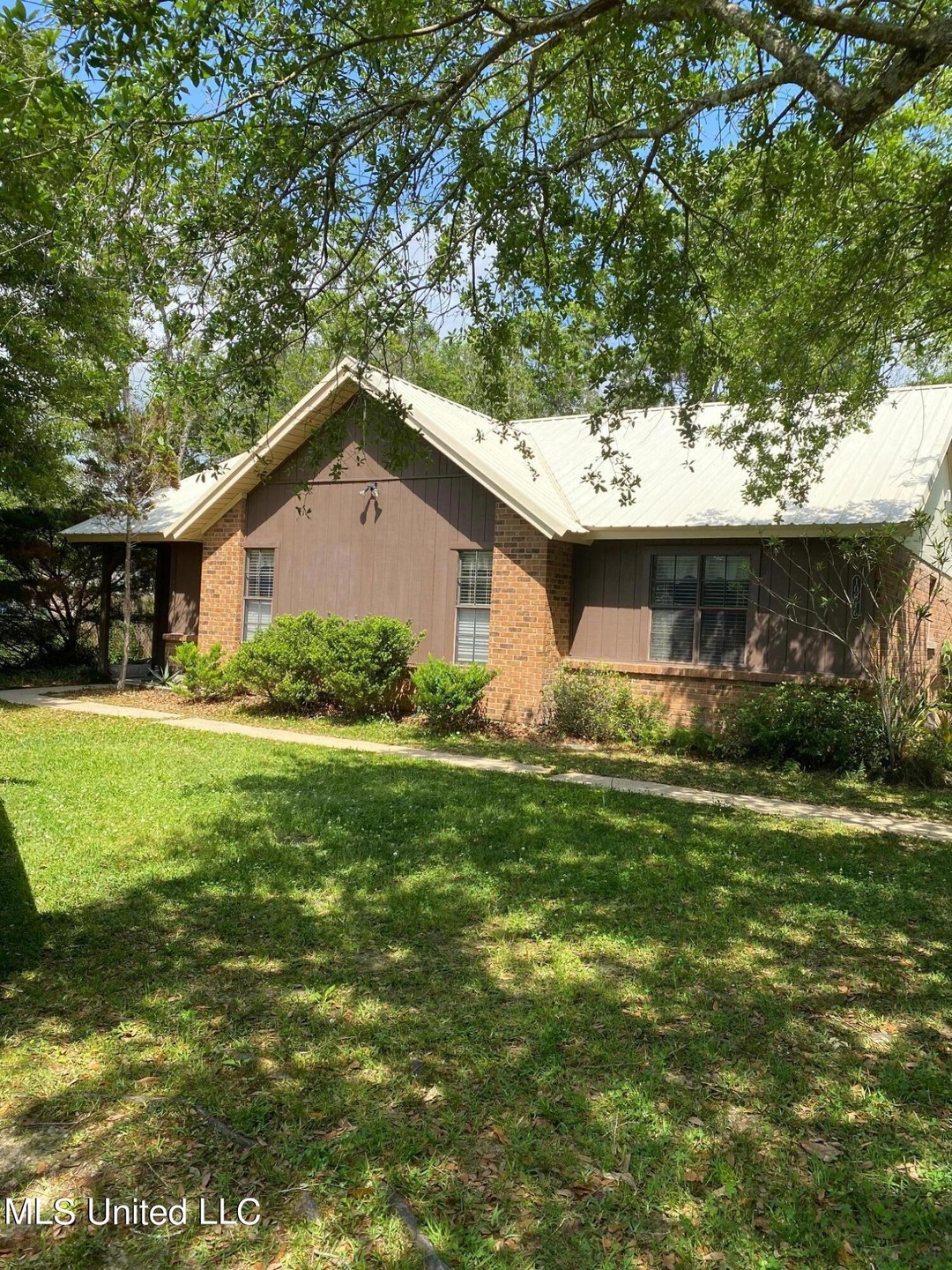 10016 Highway 613, Moss Point, MS 39562 - photo 1