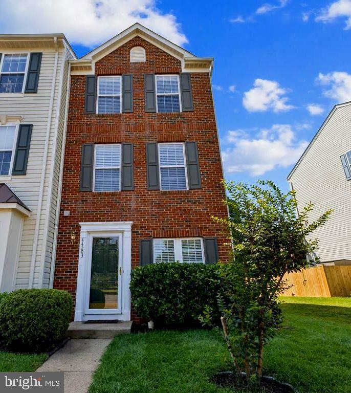 Sold $560,000 • Co-Listing Agent