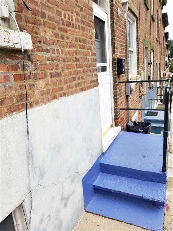 36 Moquette Row S, Yonkers, NY 10703 - photo 1