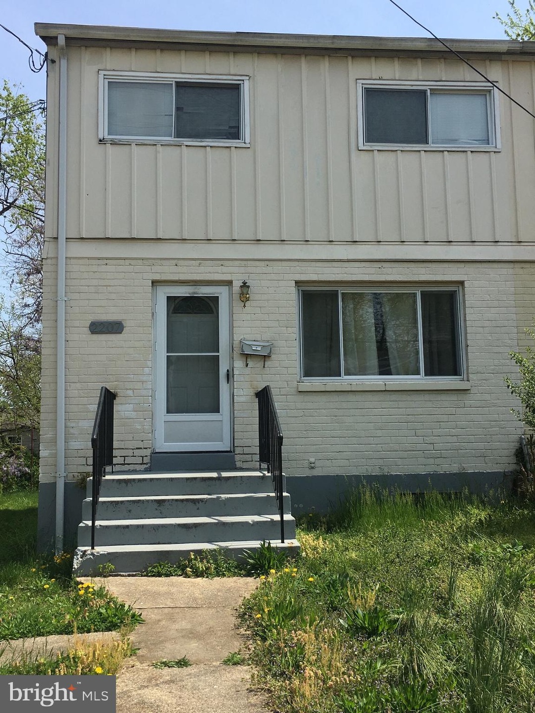 2207 Columbia Place, Hyattsville, MD 20785 - photo 1