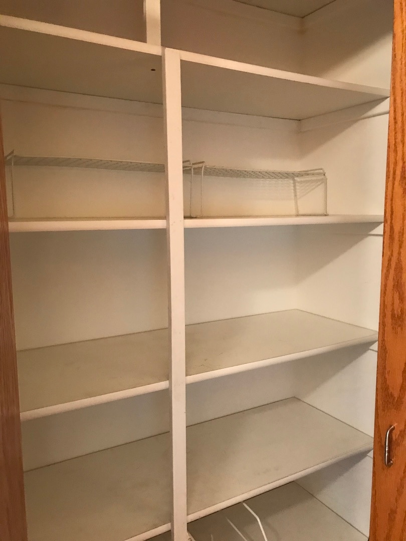 1519 Harbour Ct unit 2-A, Schaumburg, IL 60193 - photo 1