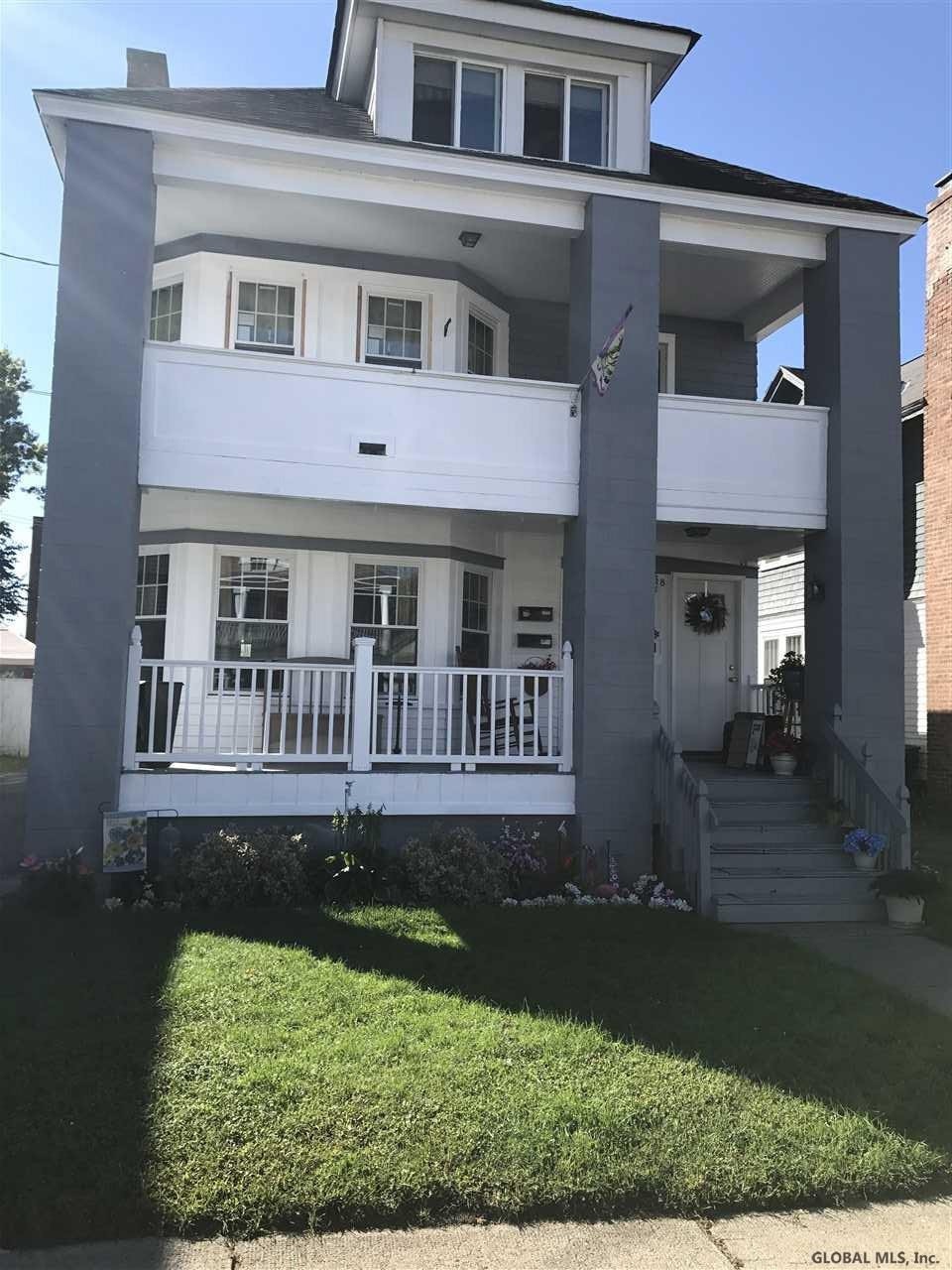 438 Taylor Ct, Troy, NY 12180 - photo 1