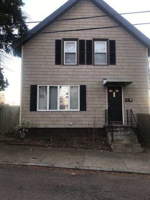 28 Mary St, Pawtucket, RI 02860 - photo 1