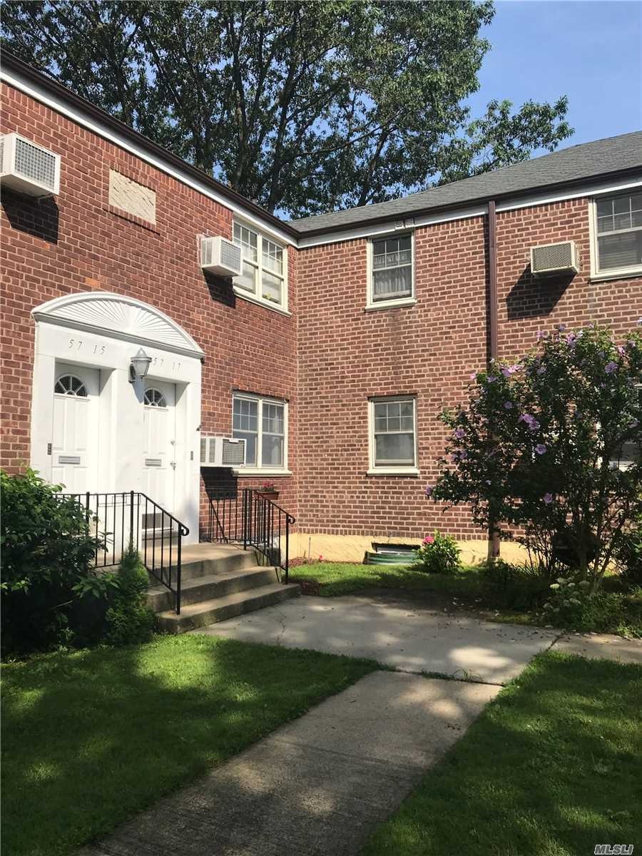 5717 Marathon Pkwy unit Lower, Little Neck, NY 11362 - photo 1