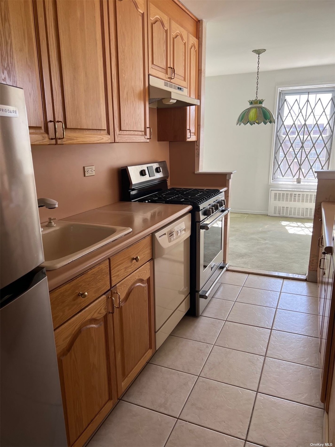 149-30 88th St unit 6J, Howard Beach, NY 11414 - photo 1