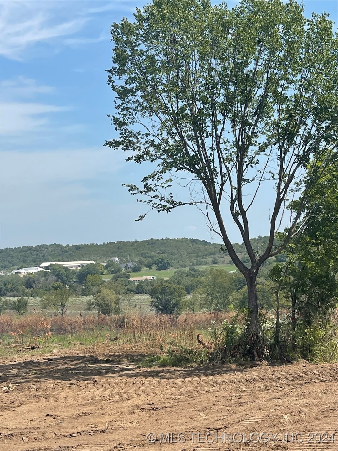 0 W Conifer Rd unit 2431965, Henryetta, OK 74437 - photo 1