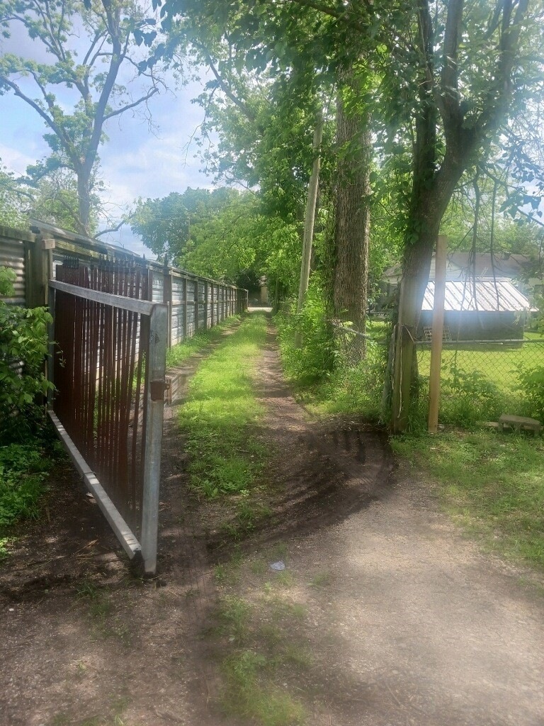 2207 Knight St, Houston, TX 77093 - photo 1