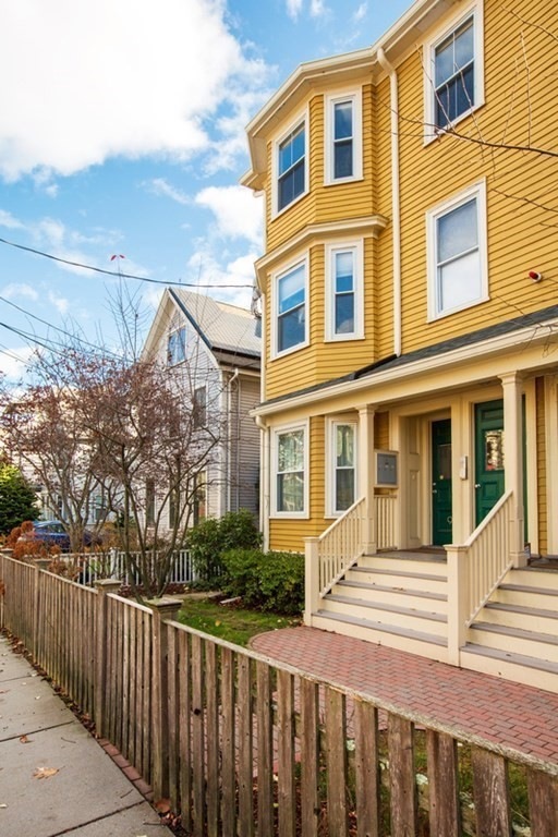 88 Hammond St unit A, Cambridge, MA 02138 - photo 1