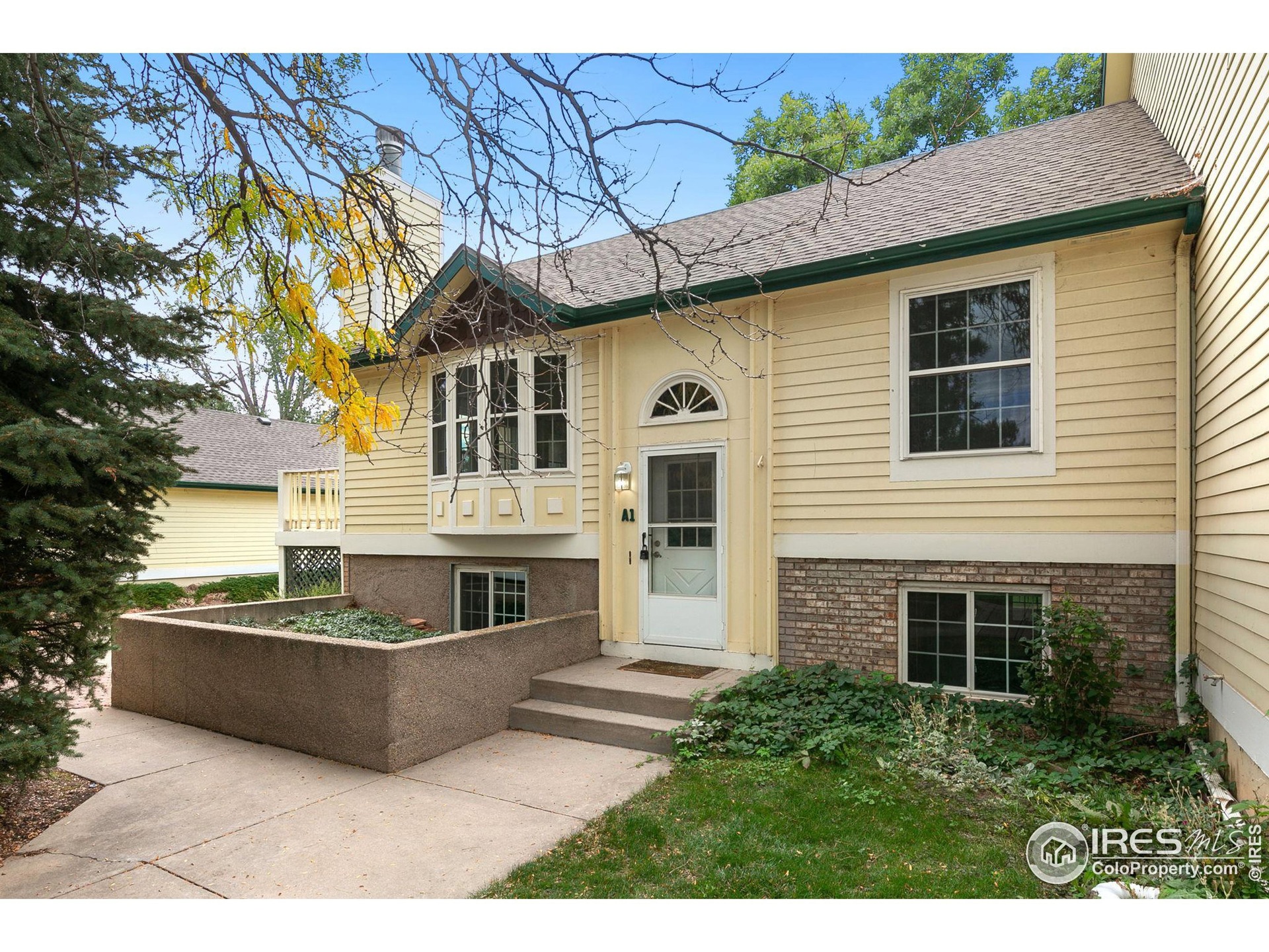 HOA greenspace on three sides. End unit!