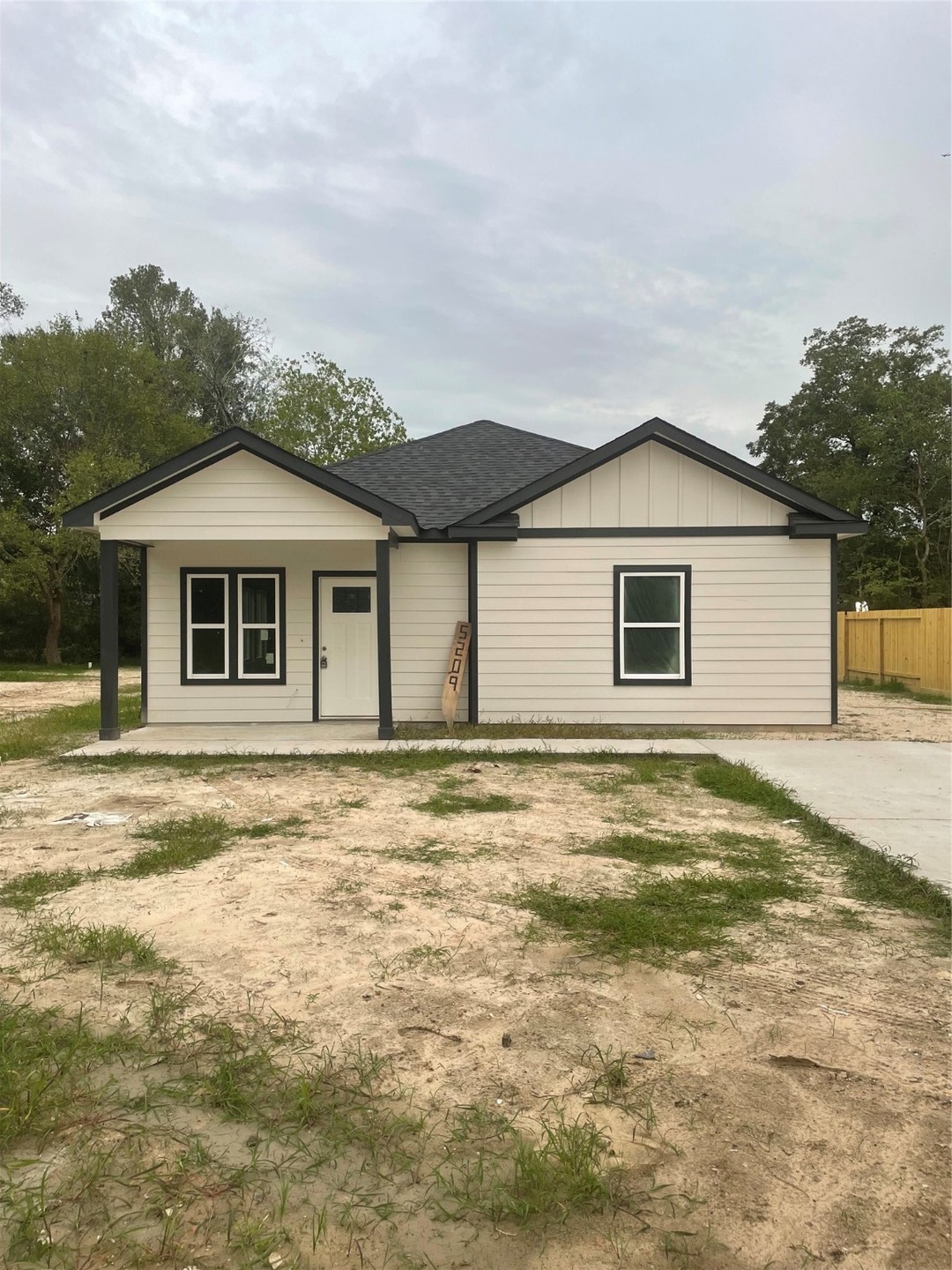 5209 Westbrook Rd, Houston, TX 77016 - photo 1