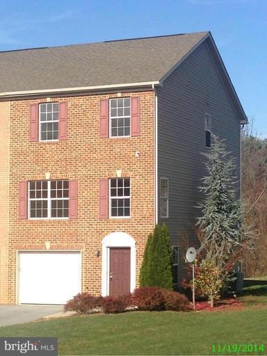 17323 Evergreen Dr, Hagerstown, MD 21740 - photo 1