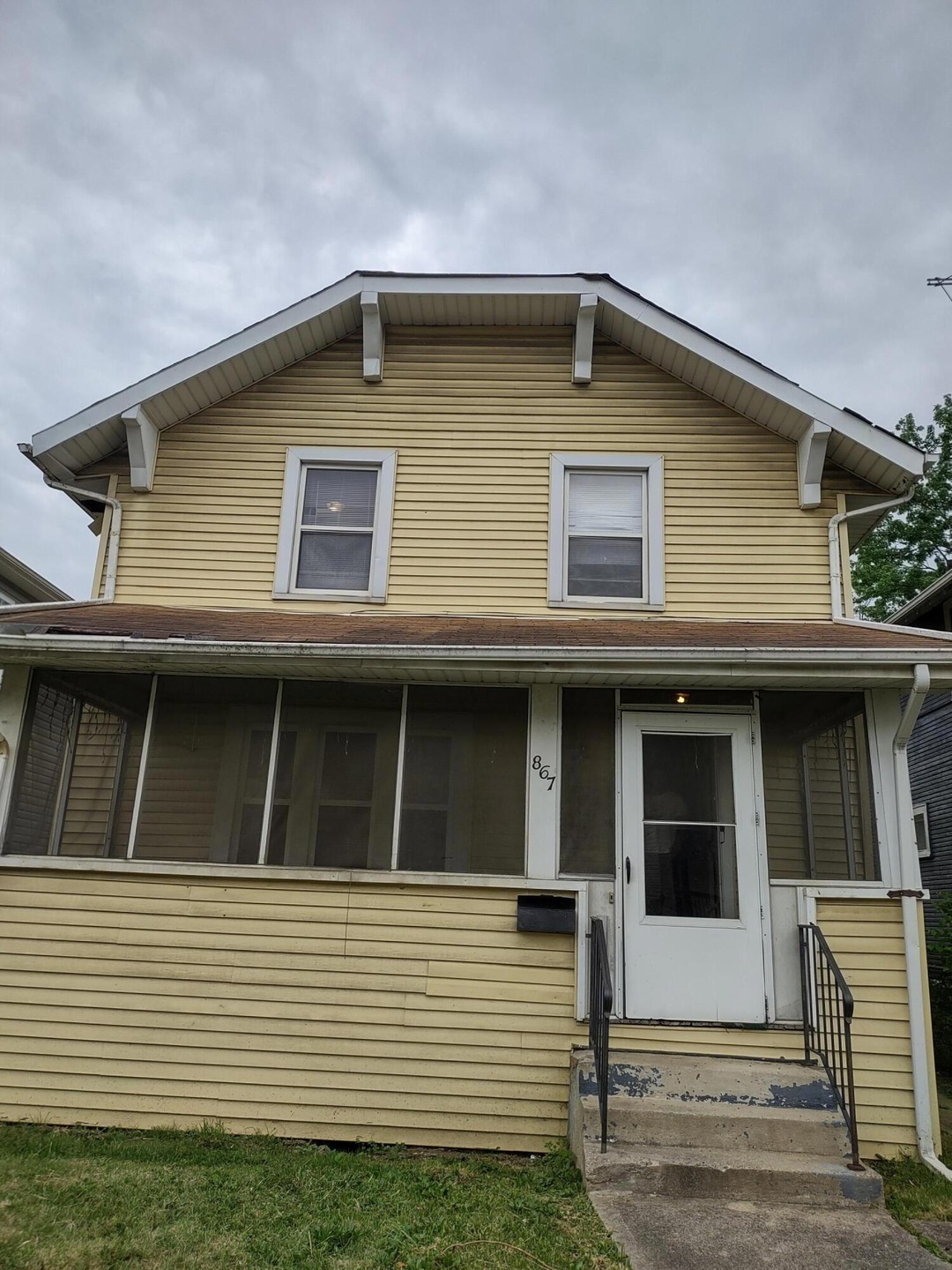 867 Miller Ave, Columbus, OH 43206 - photo 1