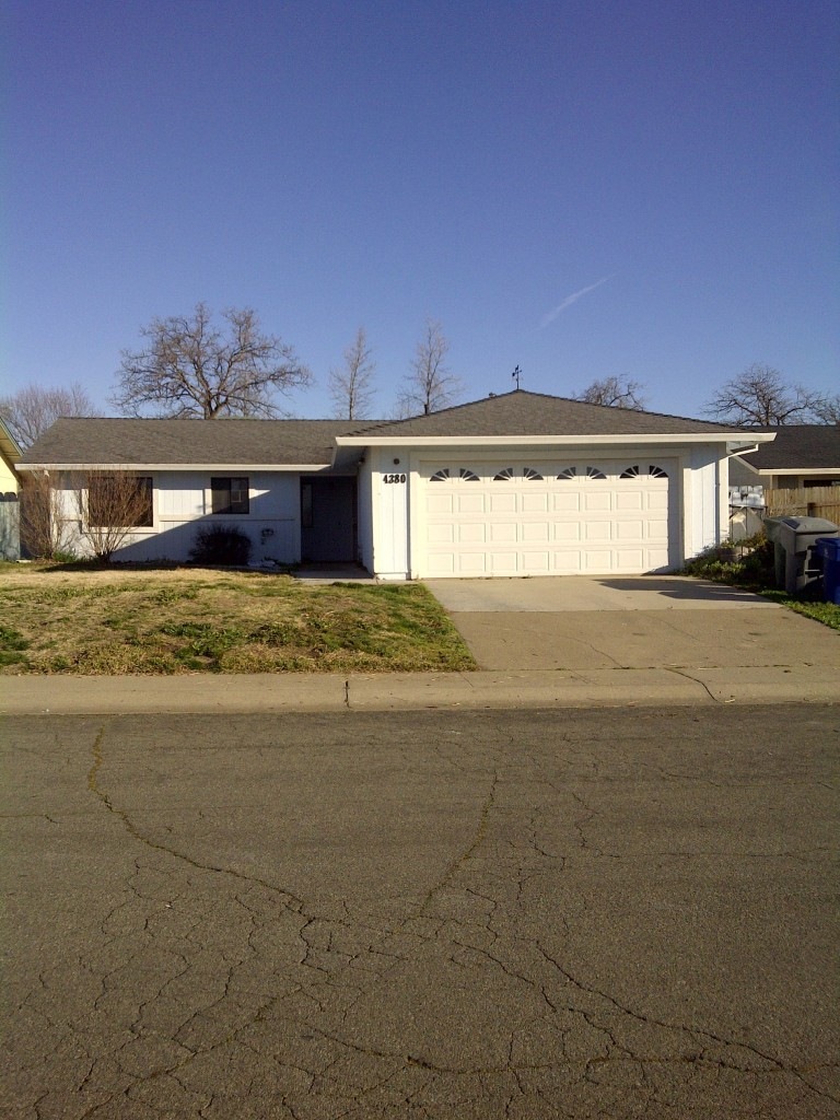 Redding-Anderson-20130301-00125