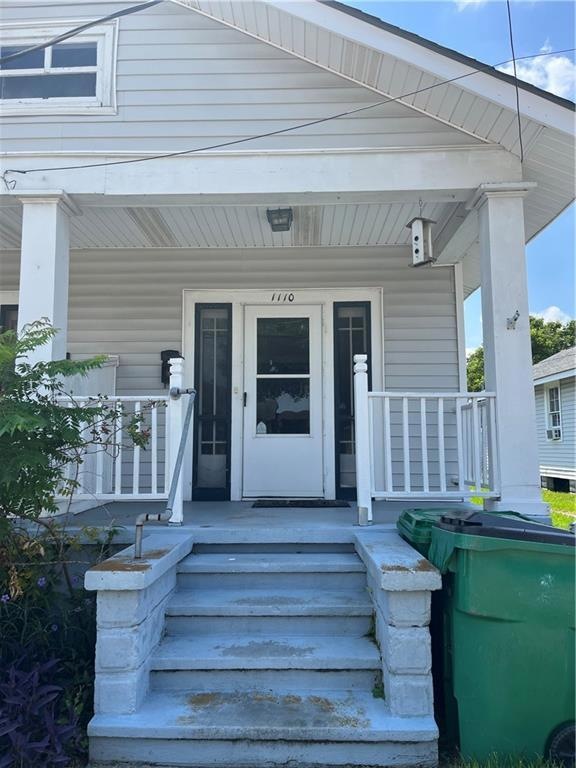 1110 7th St, Gretna, LA 70053 - photo 1