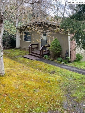 Just a few steps to front door.