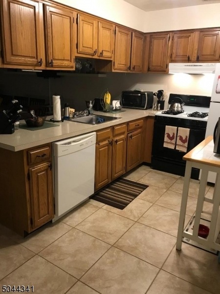 6 Augusta Dr, Vernon, NJ 07462 - photo 1