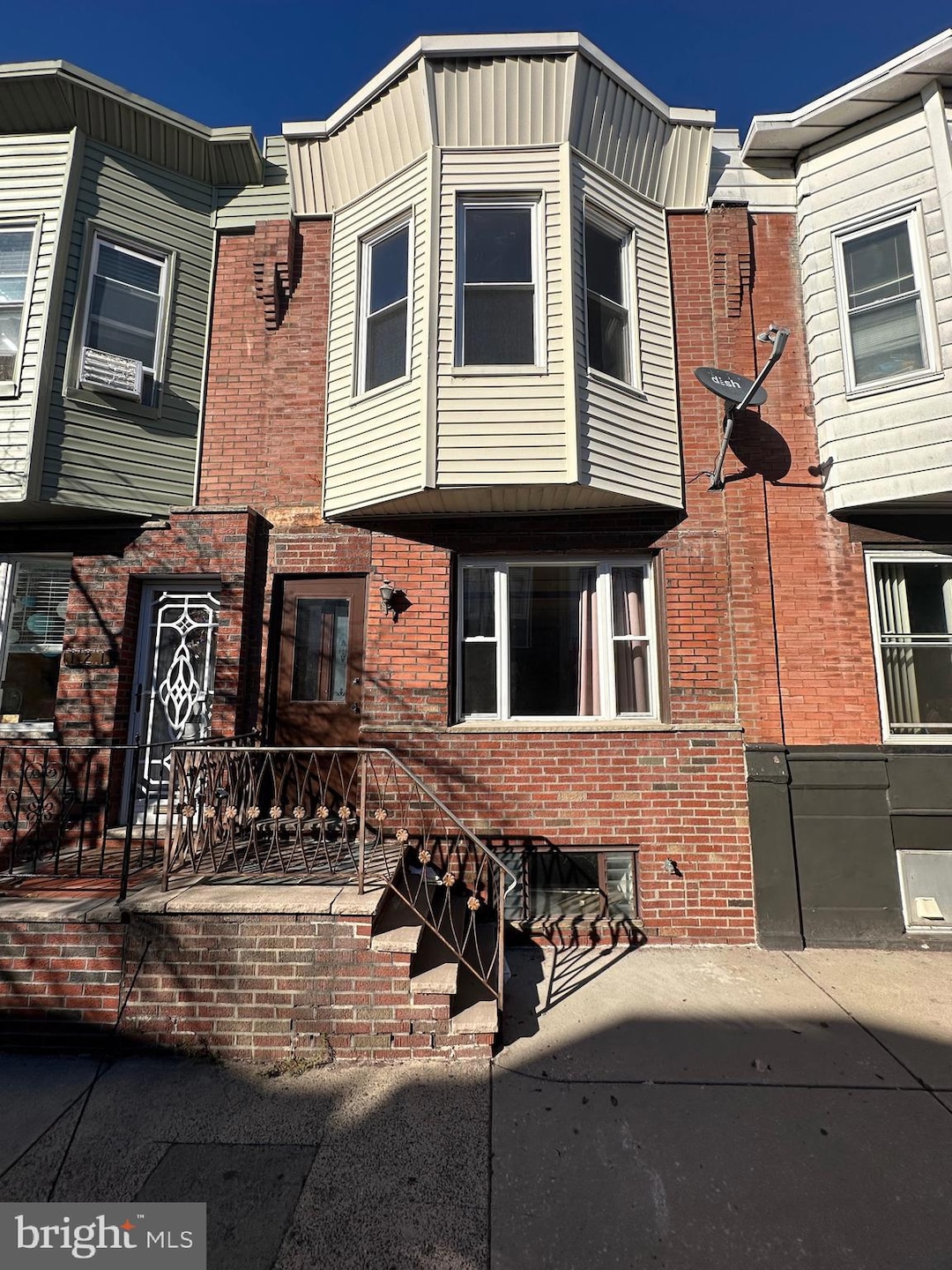 119 Tree St, Philadelphia, PA 19148 - photo 1