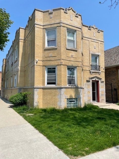 5358 W Wellington Ave unit 1, Chicago, IL 60641 - photo 1