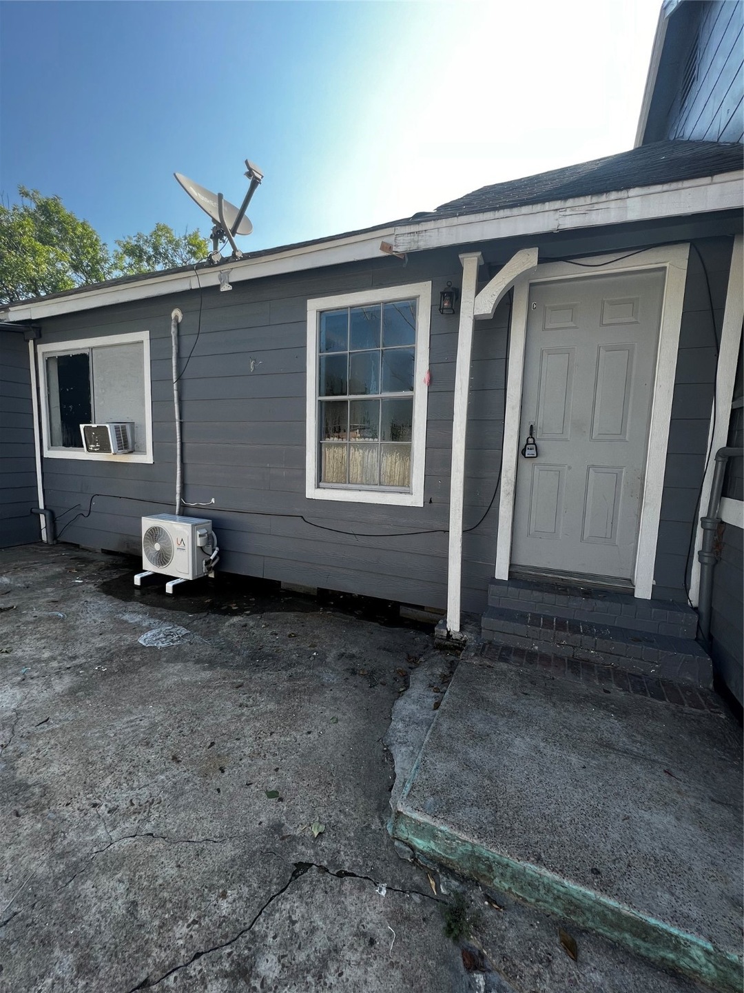 2909 King St unit C, Houston, TX 77026 - photo 1