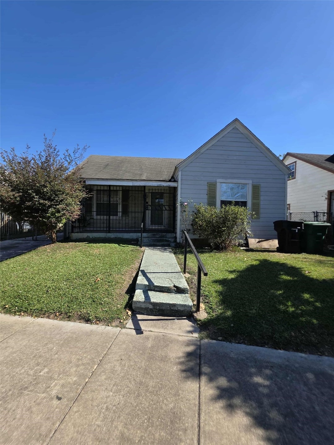 524 N Super St, Houston, TX 77011 - photo 1